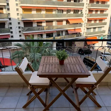 Apartment Pasteur